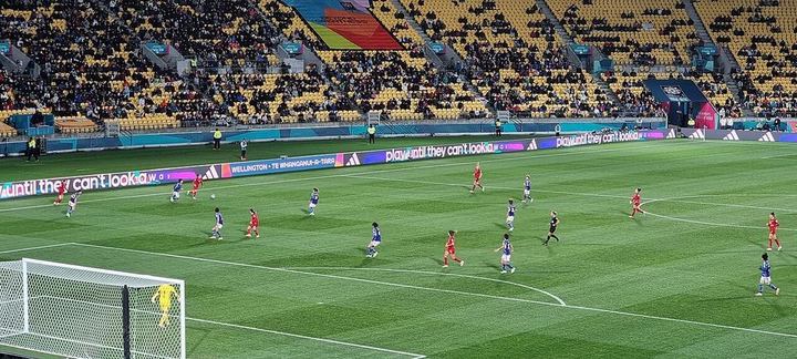 巴西6-2赢了巴拿马，防线却漏得像筛子（封面配图）